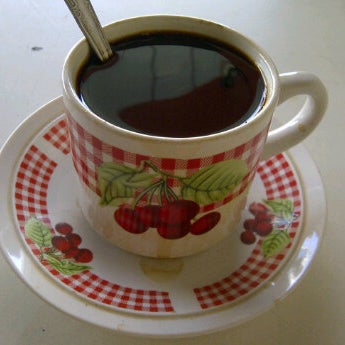 Foto diambil di Coffee Tiam oleh Ihsan A. pada 3/25/2012