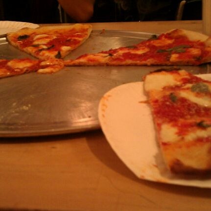 Photo taken at Joe&#39;s Pizza - Hollywood Blvd by Yali C. on 5/1/2012