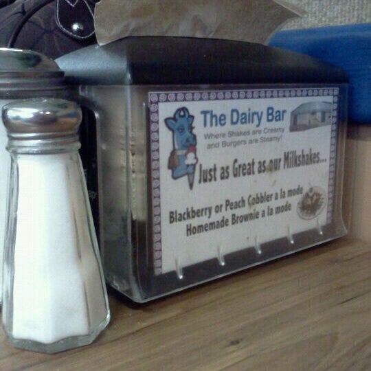Foto tomada en The Dairy Bar  por Kevin C. el 8/23/2011