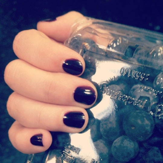 Pretty Nails & Spa Nail Salon in Goodyear