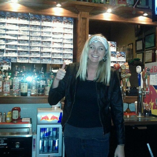 10/18/2011 tarihinde Amy P.ziyaretçi tarafından Gill Street Sports Bar &amp; Restaurant'de çekilen fotoğraf