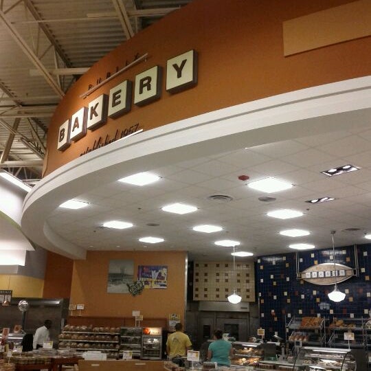 Publix Grocery Store in Zephyrhills