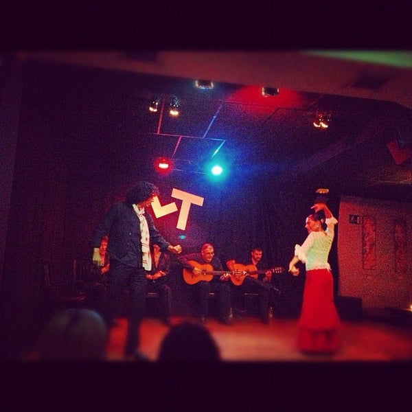 Снимок сделан в Las Tablas Tablao Flamenco пользователем Muneeb A. 9/5/2012