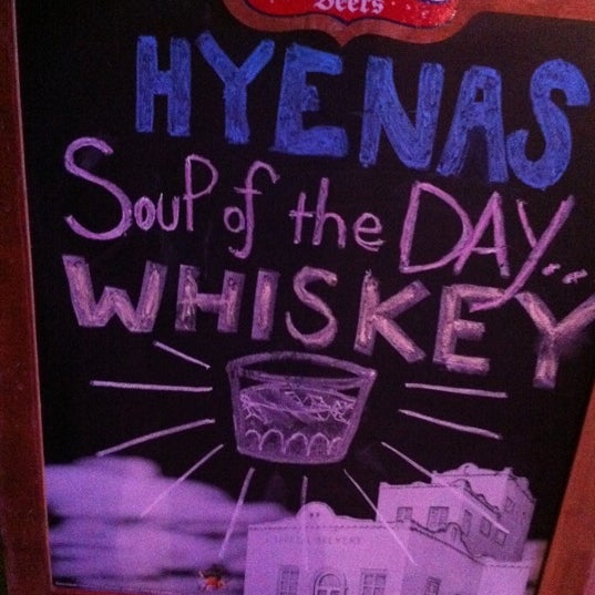 Photo taken at Hyena&#39;s Comedy Nightclub by  ℋumorous on 4/3/2011