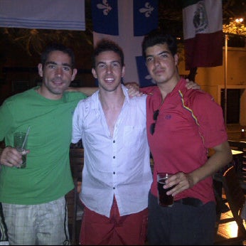 Снимок сделан в Los Tabernacos Sports Bar пользователем Diego B. 7/8/2012