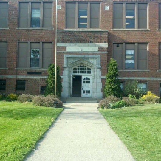 Isham Elementary School 1 tip from 37 visitors