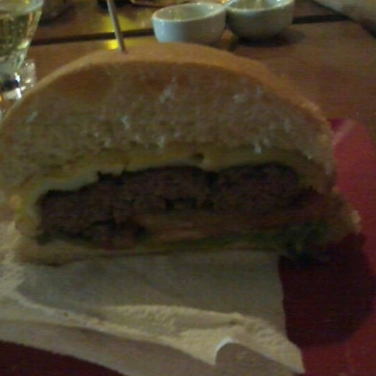6/16/2012에 Anali N.님이 Hamburgueria Burger &amp; Co.에서 찍은 사진