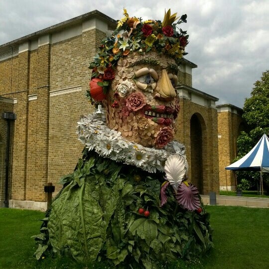 Photo taken at Dulwich Picture Gallery by Boon K. on 7/21/2012