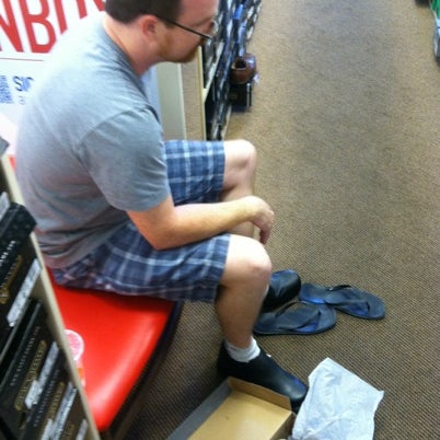 Famous footwear 7th st and bell deals