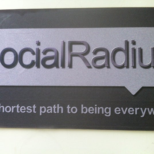 Das Foto wurde bei SocialRadius Office von Cash C. am 6/13/2012 aufgenommen