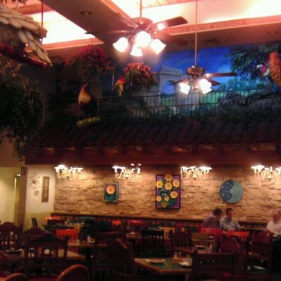 Снимок сделан в Macayo&#39;s Mexican Food пользователем Ian P. 1/18/2012
