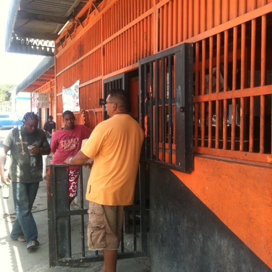 Imperial Tire Service Weg naar montanja