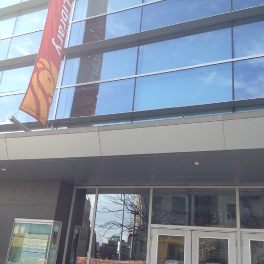 New York Public Library - Bronx Library Center - Library in Fordham Manor