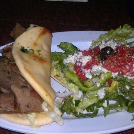 Foto diambil di My Big Fat Greek Restaurant oleh soul4real pada 8/31/2011