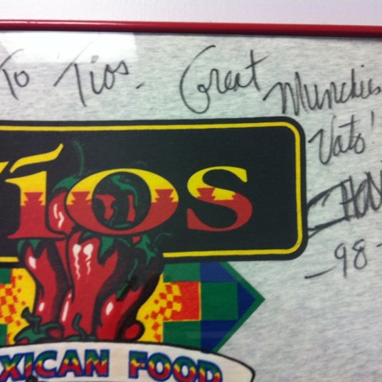 รูปภาพถ่ายที่ Tios Restaurant โดย Nicole L. เมื่อ 9/16/2011