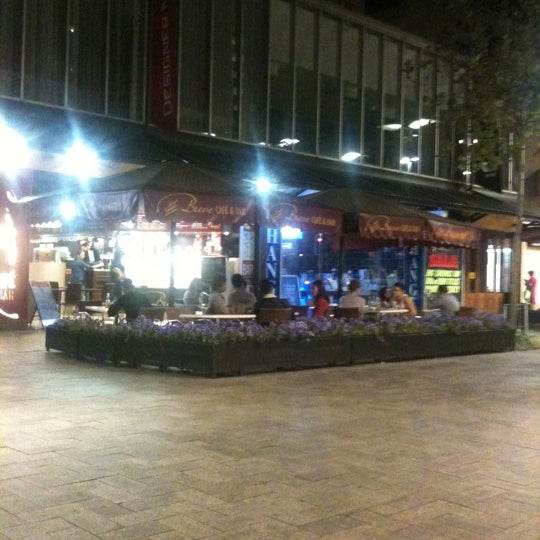 Breve Cafe & Bar - Diner in Perth