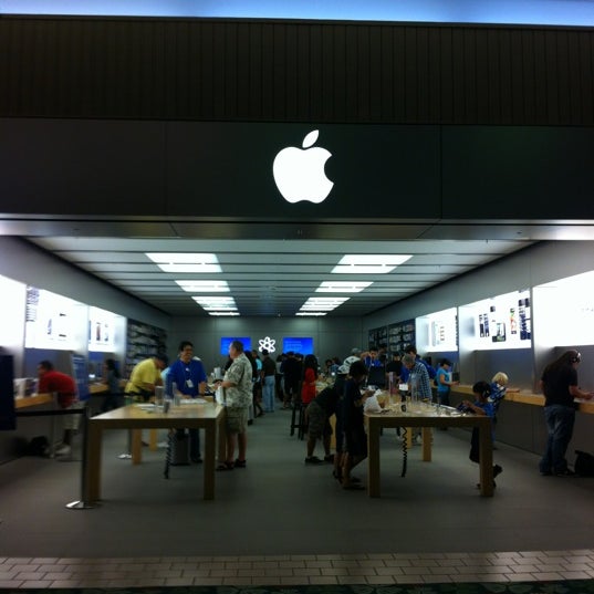 Apple Kahala 4211 Waialae Avenue