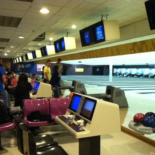Rolling Lanes Bowling Alley 6 tips from 492 visitors