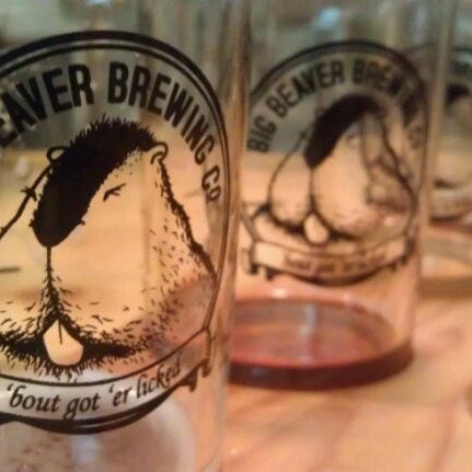 Foto tirada no(a) Big Beaver Brewing Co por Julieanna D. em 1/14/2012