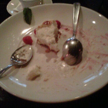รูปภาพถ่ายที่ Amerigo Italian Restaurant โดย Bridget S. เมื่อ 3/25/2011
