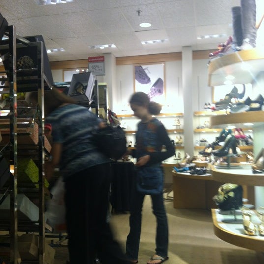 SHOE DEPT. Shoe Store in Longview