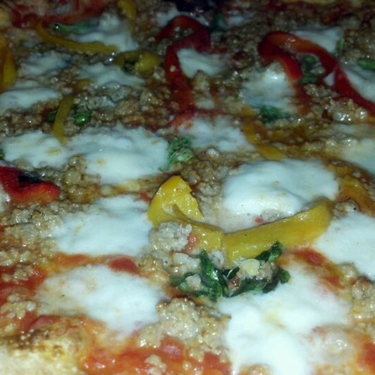 6/12/2012にMrRayGがPizza CSで撮った写真