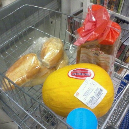 Foto tomada en Supermercado SuperPrix  por Alcina M.T Peixoto L. el 2/19/2012