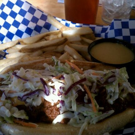 Photo taken at Blue Moose Burgers &amp; Wings by Rod D. on 4/7/2012