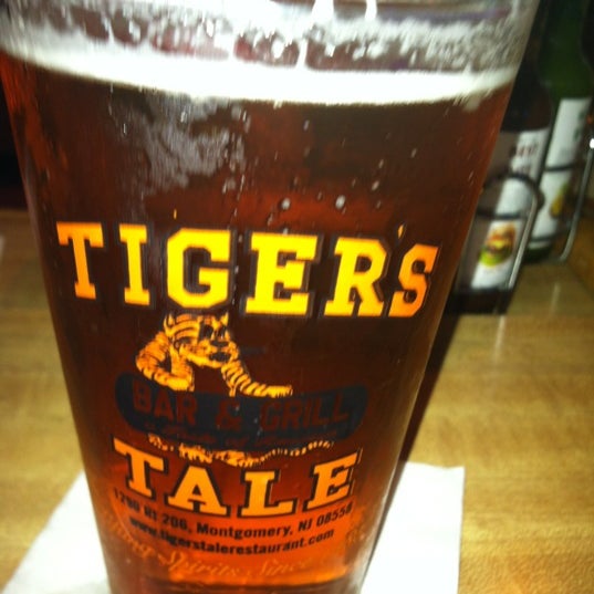 Foto tomada en The Tiger&#39;s Tale  por Robert S. el 7/15/2012