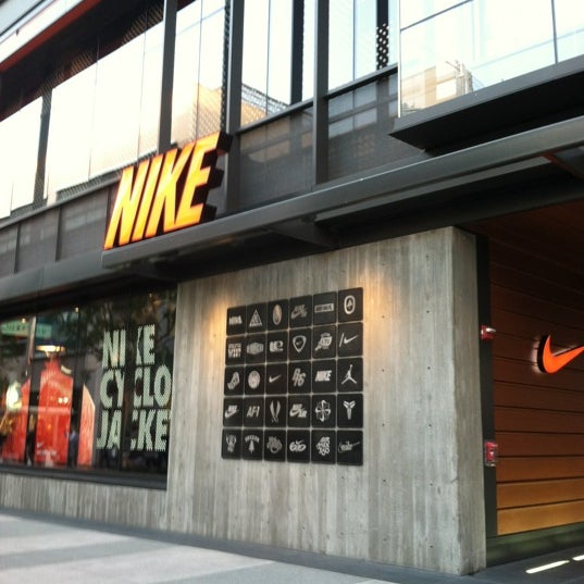 nike store los angeles santa monica