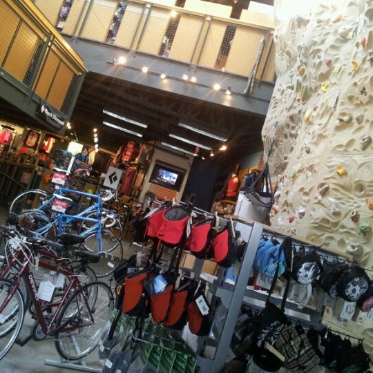 La Cordée Sporting Goods Shop in Montreal