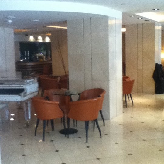 4/27/2012 tarihinde Kerry M.ziyaretçi tarafından Melia Athens Hotel'de çekilen fotoğraf