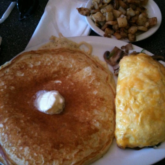 5/18/2012にPeterがBatter Up Pancakesで撮った写真