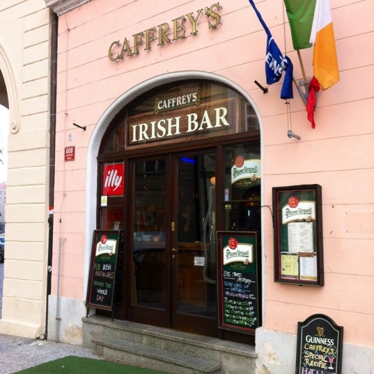 10/15/2011에 Jay F Kay님이 Caffrey&#39;s Irish Bar에서 찍은 사진