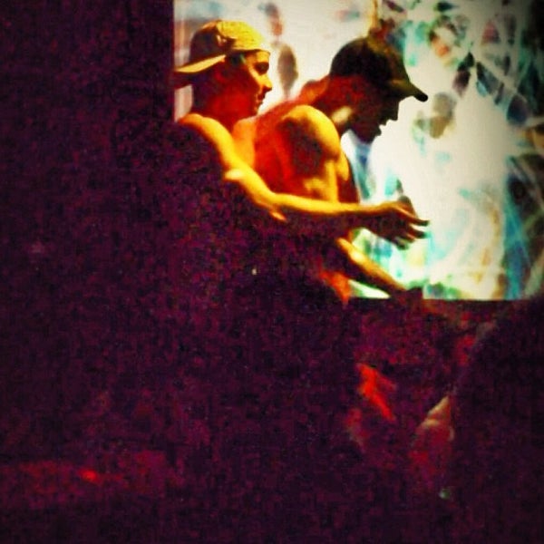 8/31/2012にThiti P.がKrave Nightclubで撮った写真