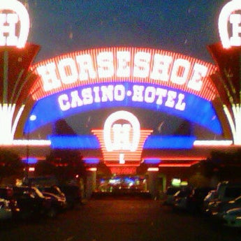Снимок сделан в Horseshoe Casino and Hotel пользователем Stefanie I. 11/14/2011