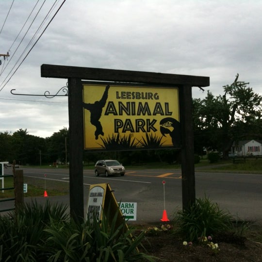 รูปภาพถ่ายที่ Leesburg Animal Park โดย Laurence H. เมื่อ 5/20/2012