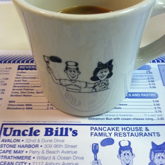 Photo taken at Uncle Bill&#39;s Pancake House - 21st Street by Christian D. on 12/21/2011