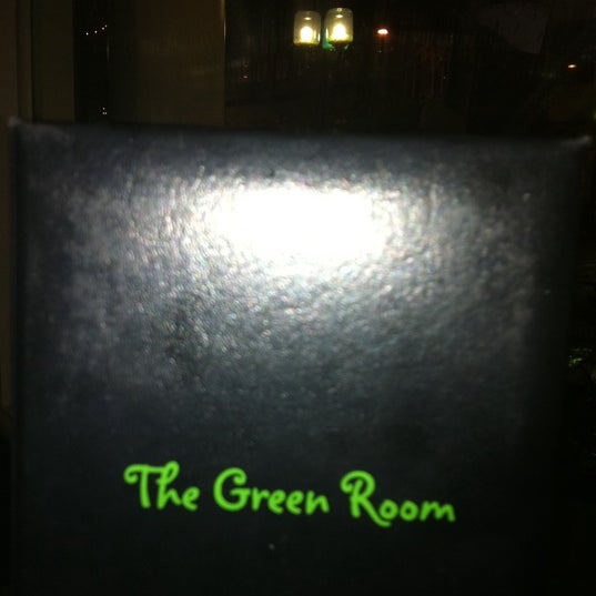 Das Foto wurde bei The Green Room von Roo C. am 5/14/2012 aufgenommen