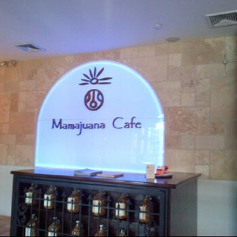 Foto tirada no(a) Mamajuana Cafe Queens por Daisy L. em 7/12/2012