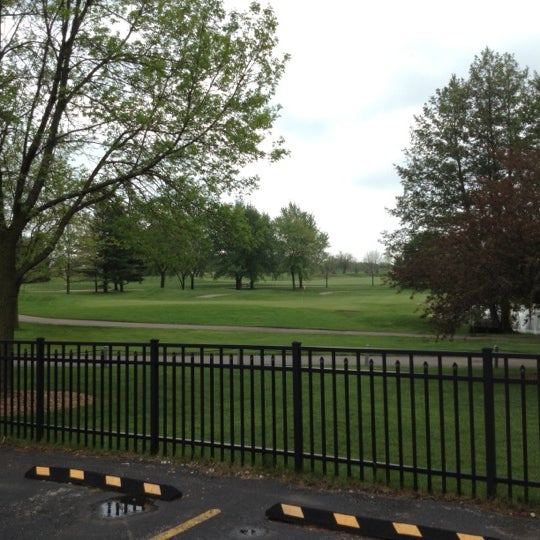 Photos at Randall Oaks Golf Club West Dundee, IL Photos at Randall Oaks Golf Club West Dundee, IL
