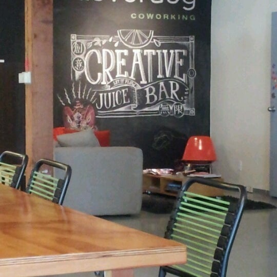 Photo taken at Kleverdog Coworking by Peggy E. on 6/19/2012