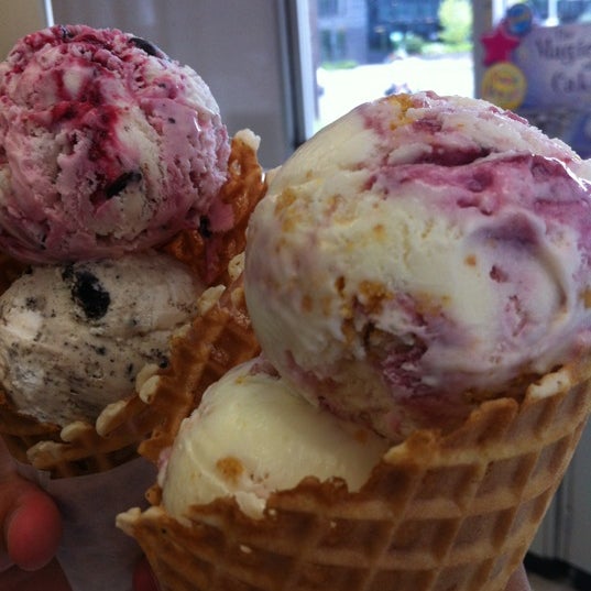 Baskin-Robbins - Ice Cream Shop in Lower Queen Anne
