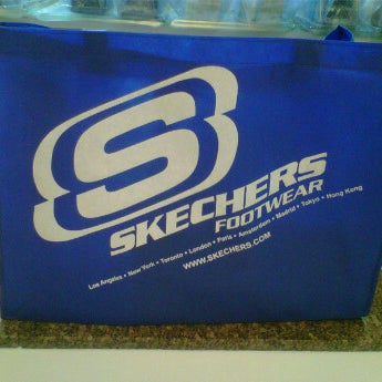 skechers tunjungan plaza