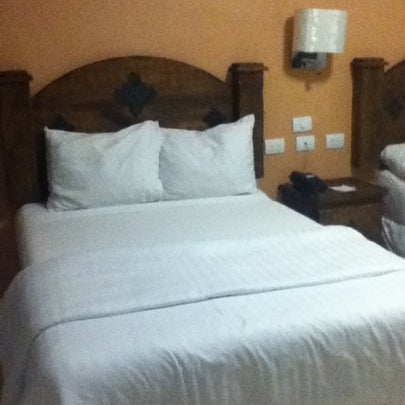 Снимок сделан в Hotel Hacienda Inn пользователем Arthurs T. 8/8/2012