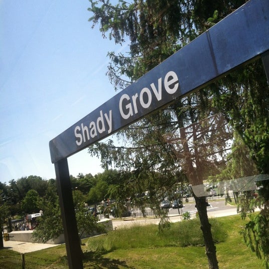 metro red line shady grove,platform at shadygrove metro station,shady grove m...
