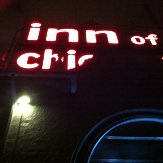 Photo taken at Inn Of Chicago by Dawn M. on 7/24/2012