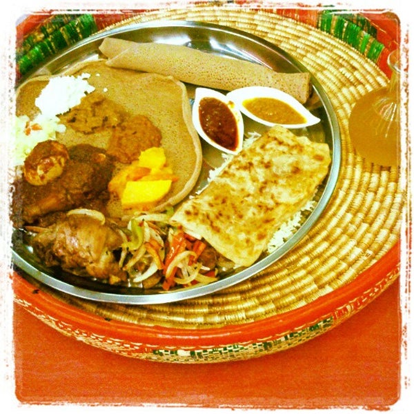 Foto diambil di Restaurante Etiope NURIA oleh Está en tu Mundo B. pada 8/29/2012