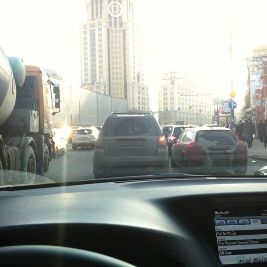 Вал дороги. Зацепский вал 16 гостиница. москва автобус улица зацепский вал. зацепский вал 4 с 1 сегодня.