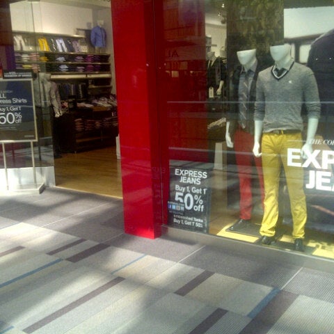 Express - Clothing Store